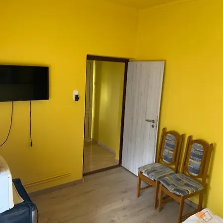 Zsuzsa Apartman Hajduszoboszlo Exterior photo